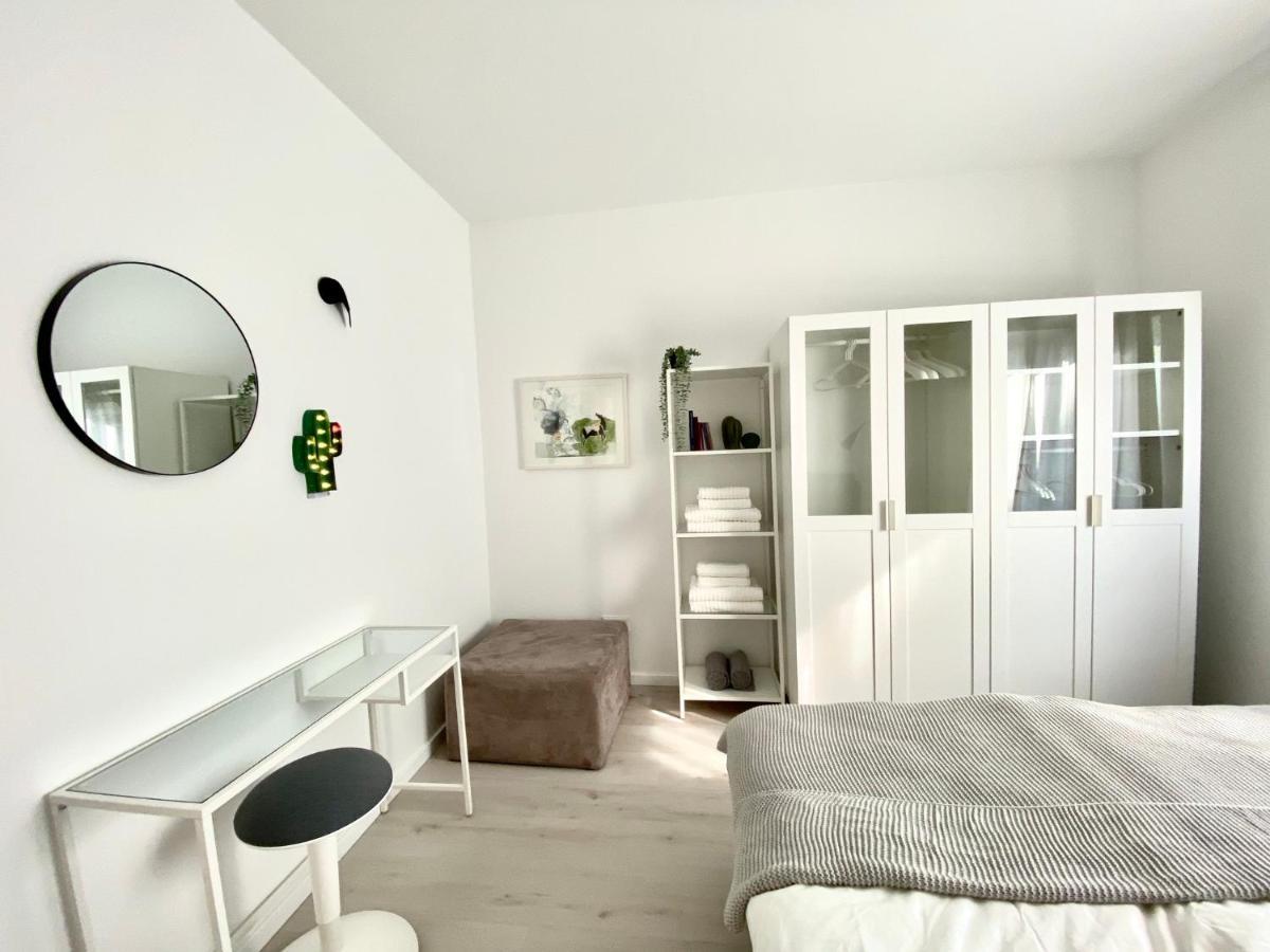 Modernes Apartment, Terrasse Und Garten Am Lilienthalpark Im Suedwesten Berlins Εξωτερικό φωτογραφία